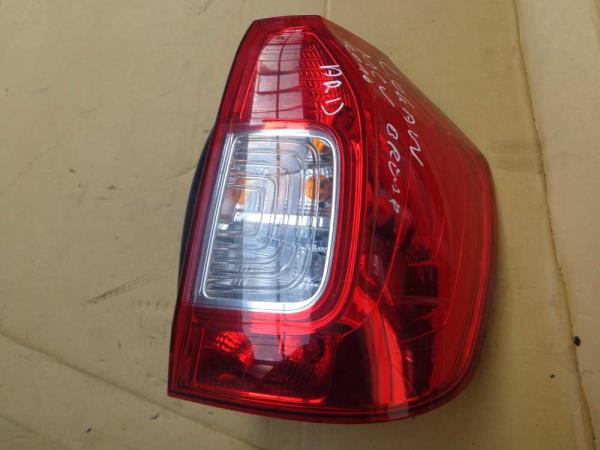 FEU ARRIERE DROIT DACIA - Vue 1